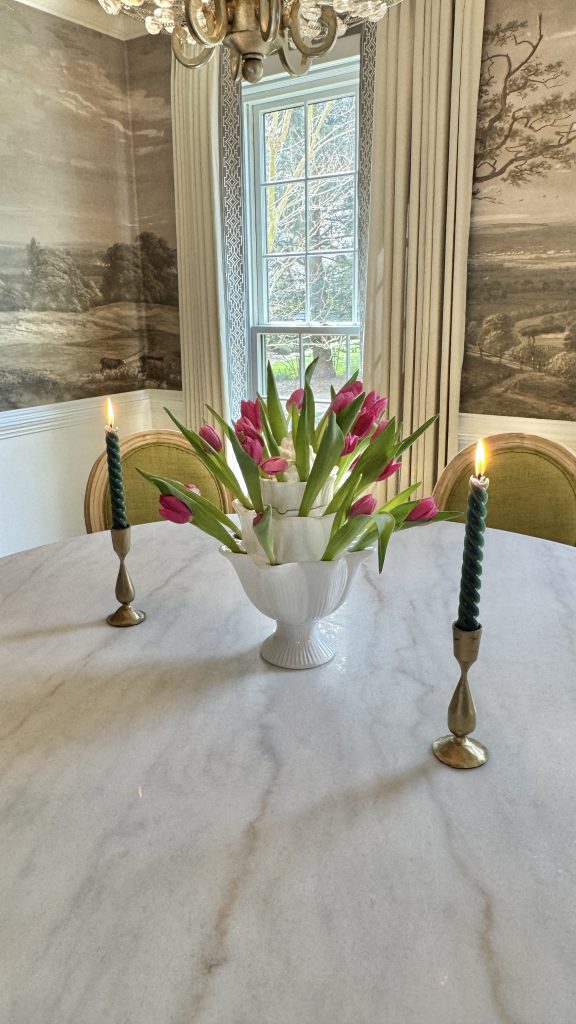 tulipiere centerpiece