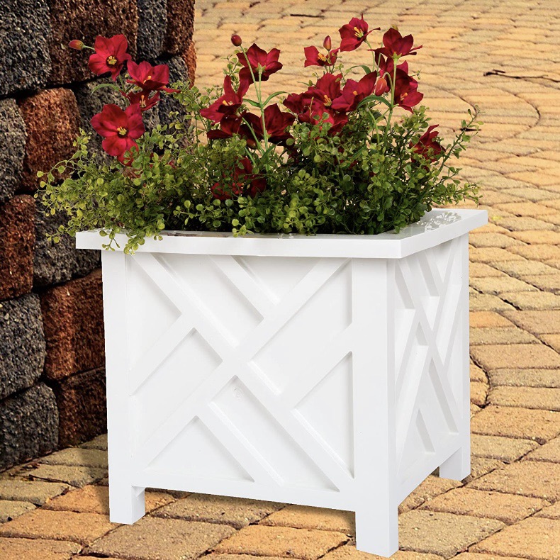 Back in Stock! My favorite Chippendale planter!