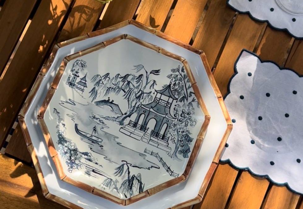 Blue and White Chinoiserie Outdoor Table Finds for Summer | Melamine Plates | Cocktail Napkins